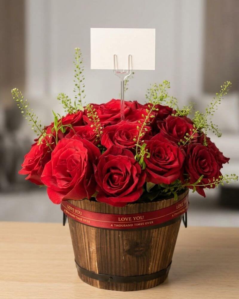 Signature Love rose Basket | Luxury Rose Basket